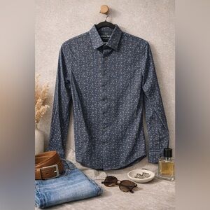 Men’s Express Navy Purple Patterned Button Down Shirt size XS neck 13 - 13.5